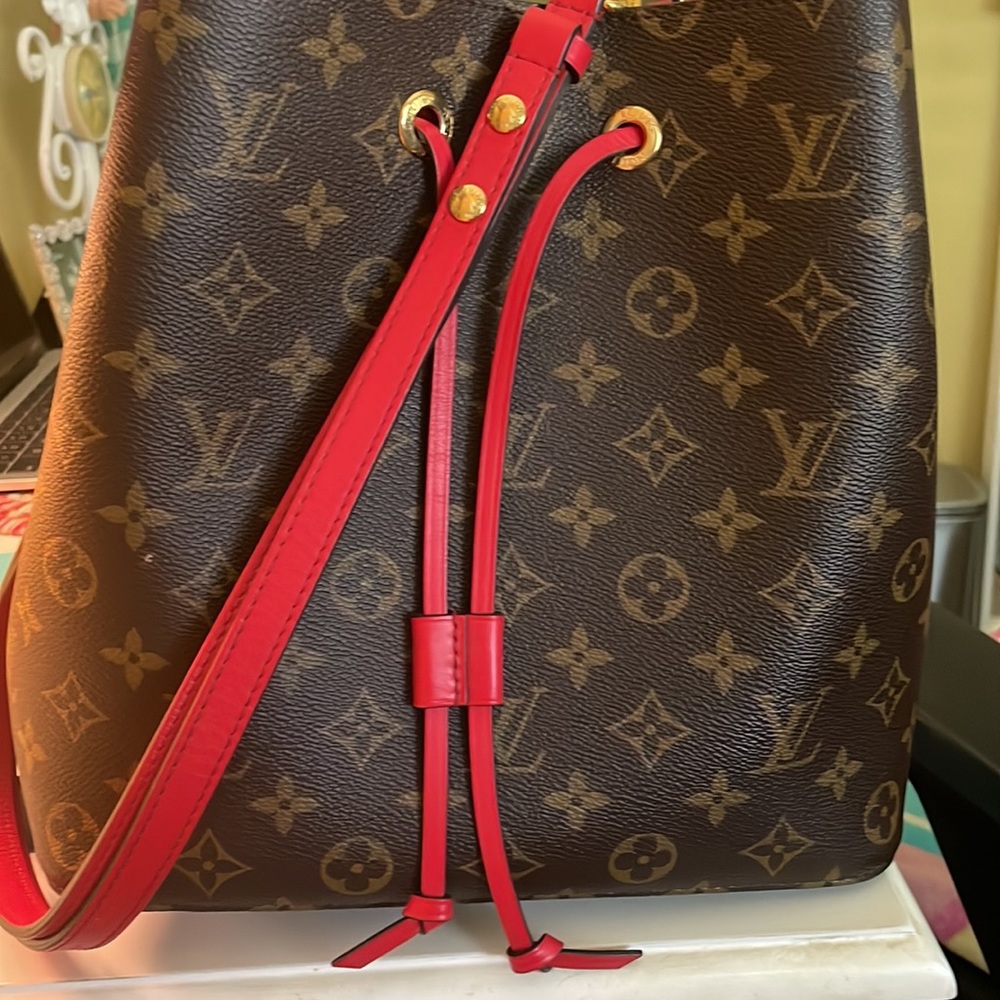 Sold / Louis Vuitton NeoNoe MM Monogram / Poppy in excellent condition - Picture 6 of 16